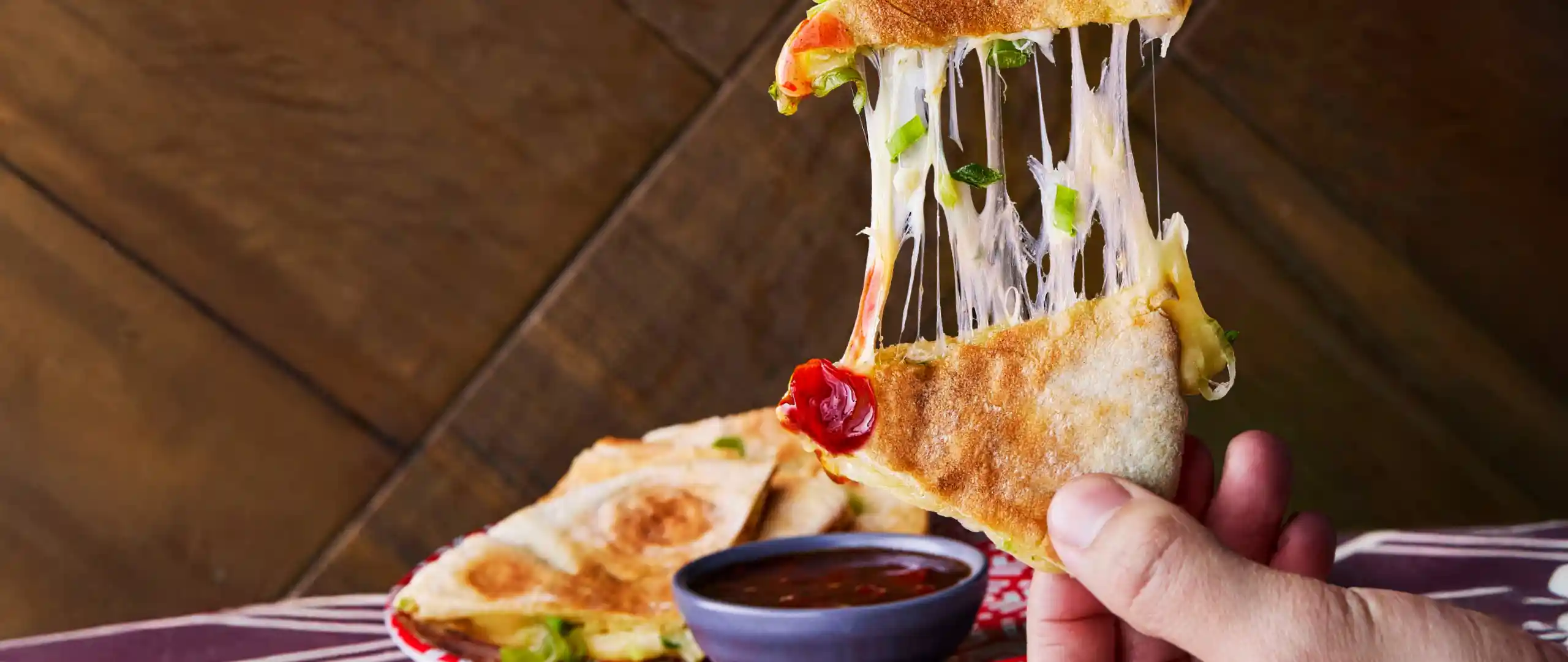 Cheesy Garlic Pitta